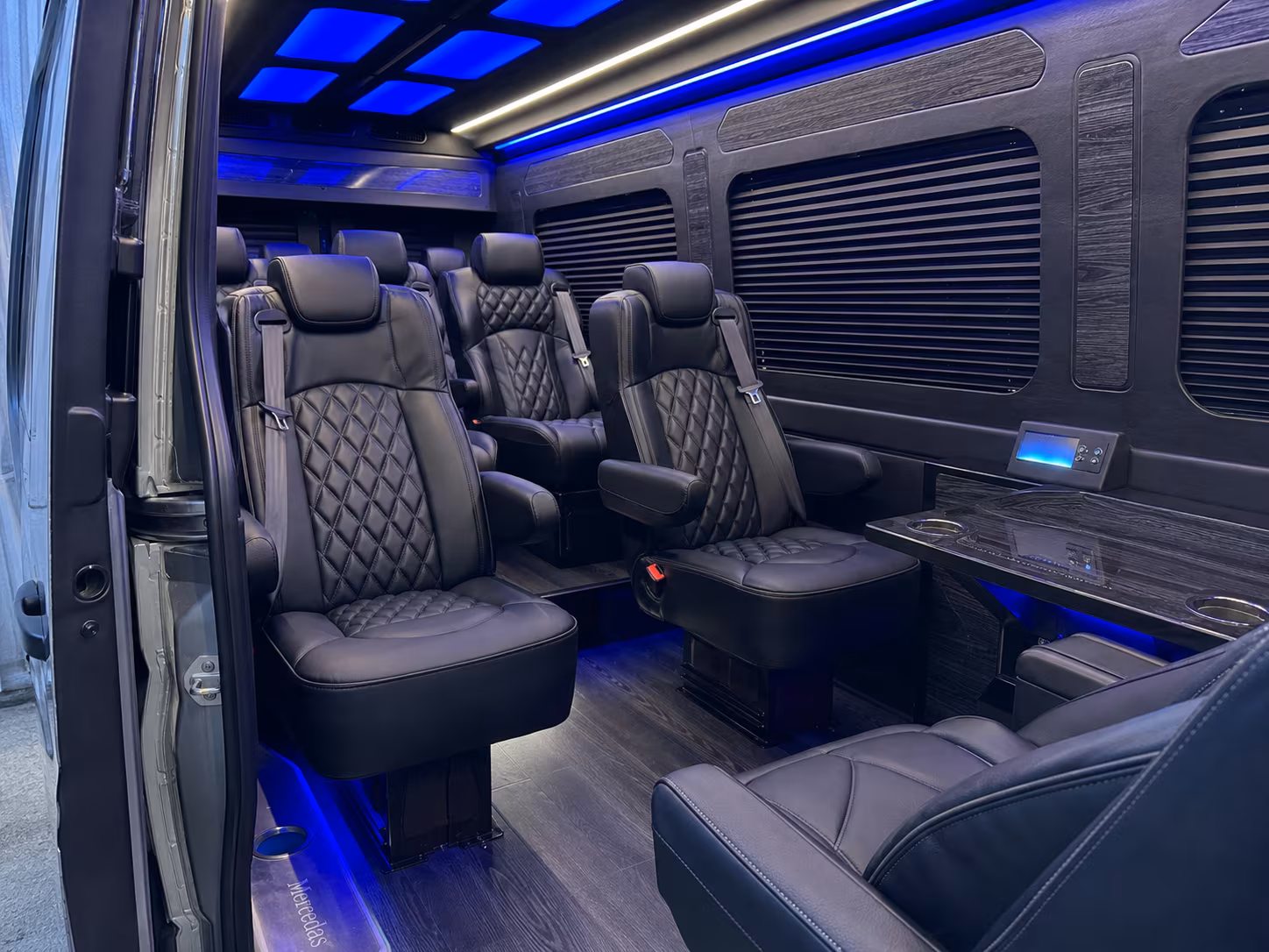 18 passenger sprinter van inside