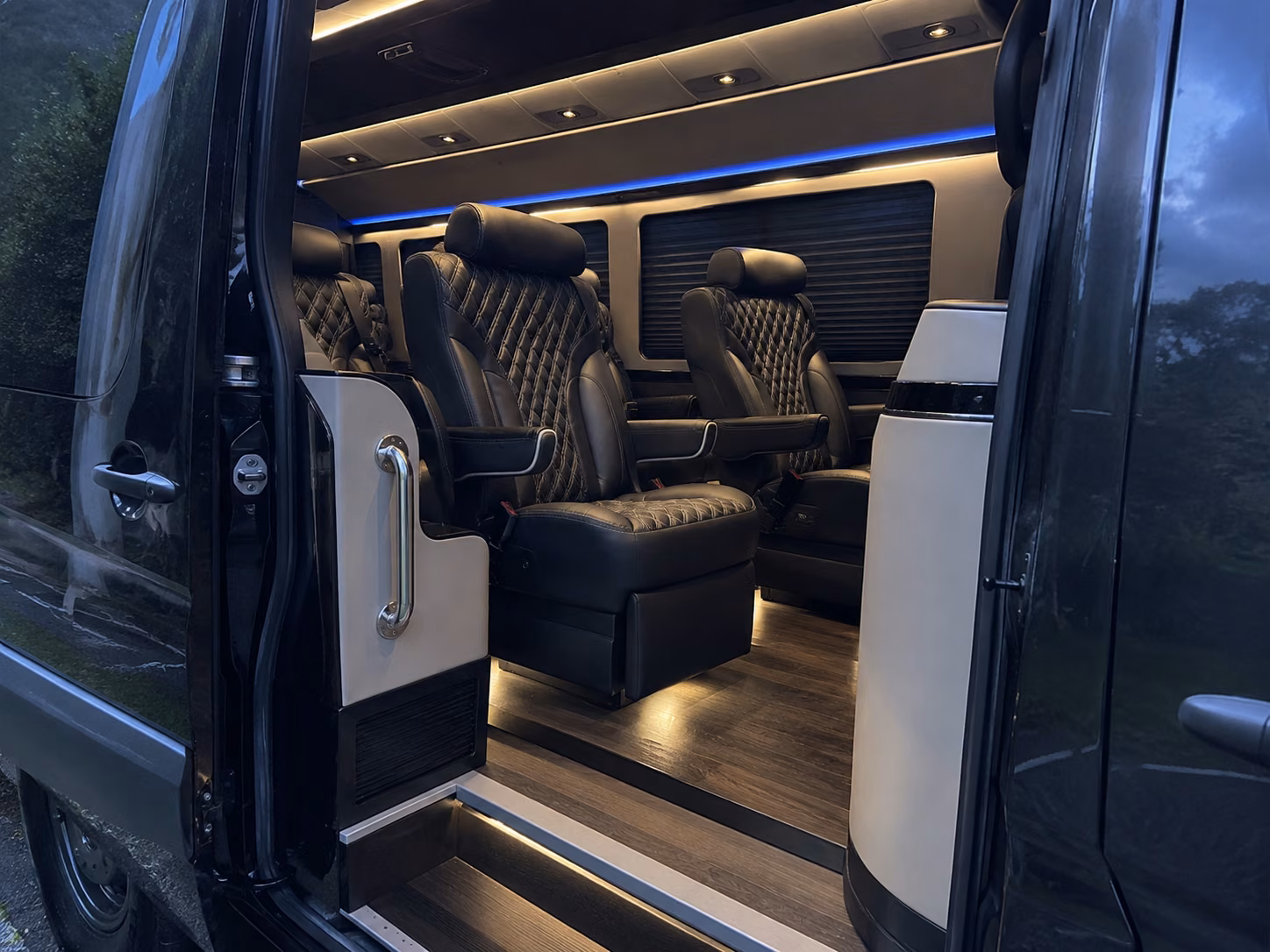 18 passenger sprinter van interior