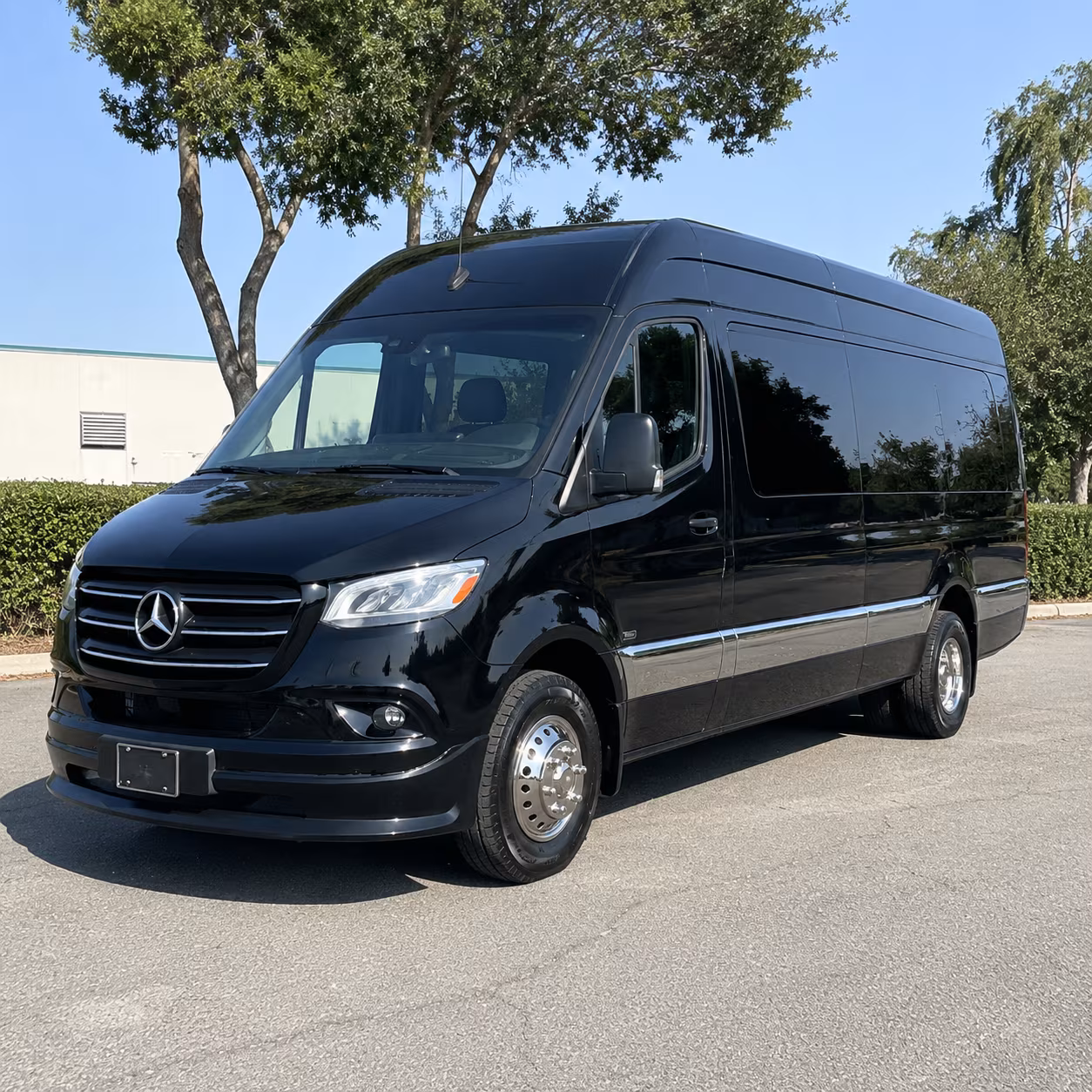find the perfect transportation for your next airport transfer 1