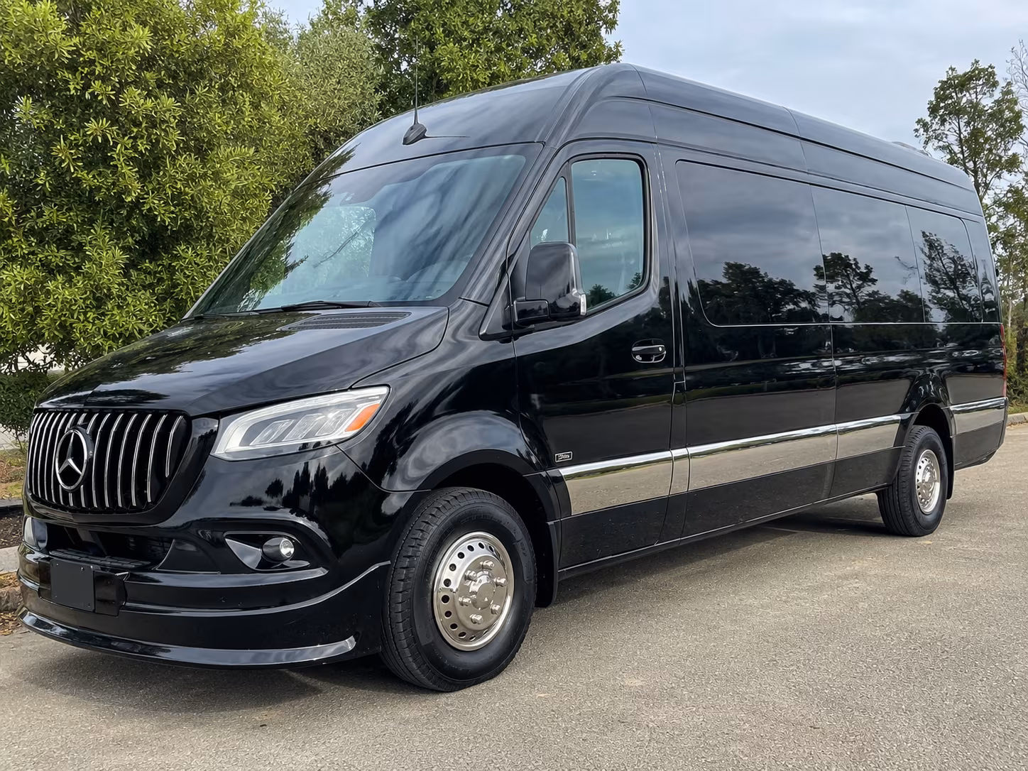 find the perfect transportation for your next wedding 3